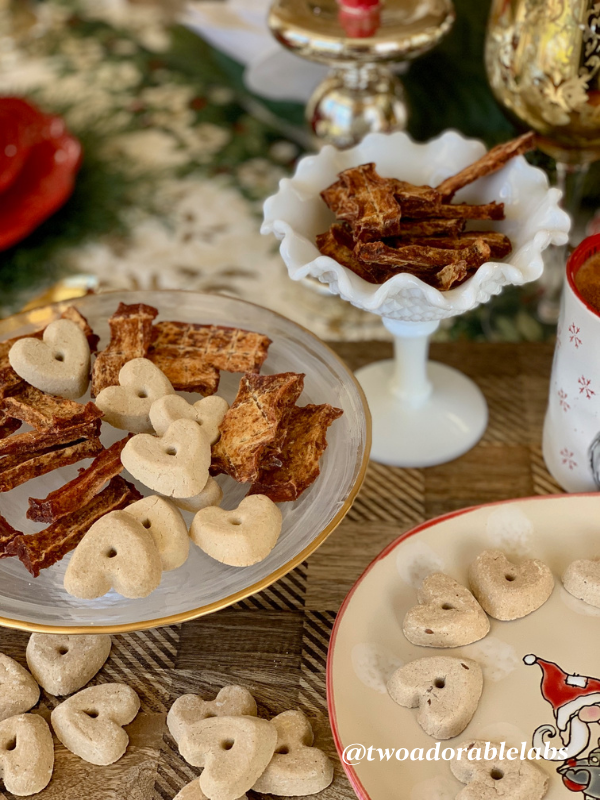 Holiday Barkuterie Board Using Ava’s Pet Palace Treats Two Adorable Labs