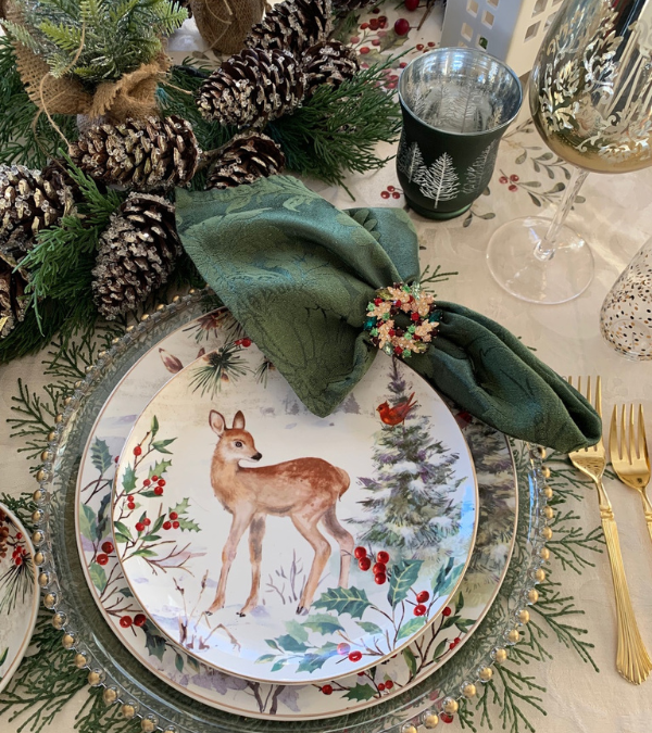 Deer And Berries Christmas Table