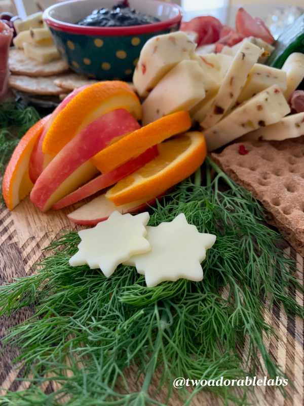 How to make a meat and cheese tray into a Christmas Tree | www.twoadorablelabs.com