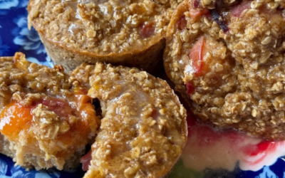 Peaches and Cream Baked Oatmeal Cups