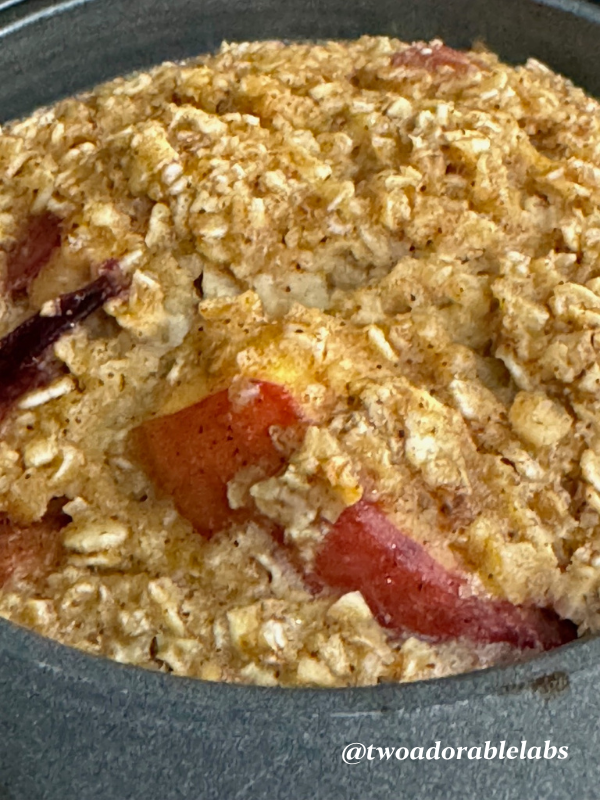 Peaches and Cream Baked Oatmeal Cup | www.twoadorablelabs.com