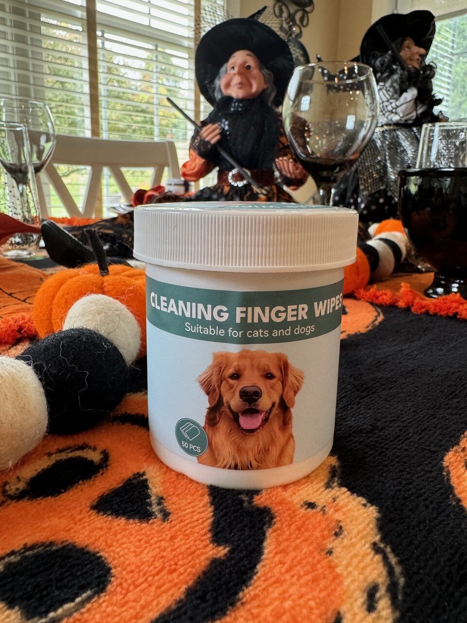 Cleaning Finger Wipes | www.twoadorablelabs.com