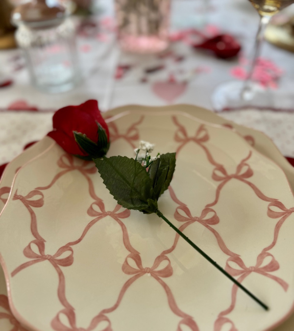 Bows And Hearts Tablescape